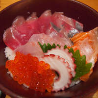 割烹家 一本松 - 【ランチ】 海鮮丼　\1050