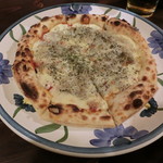 Jessy pizza route2×3 - しらすとガーリックのピザ1260円