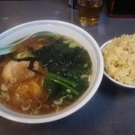 桂 - ラーメン、半チャーハン 800円