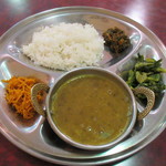 プルジャ ダイニング - ダルバート