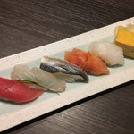 赤坂 すし 秀 - ミニバラちらし丼とにぎり５貫のランチ