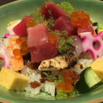 赤坂 すし 秀 - ミニバラちらし丼とにぎり５貫のランチ