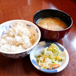 Yamakatsu - ご飯と味噌汁と漬物
