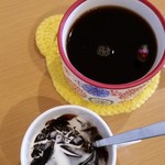 クマカフェ - ランチデザート(コーヒーゼリー)とコーヒー