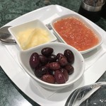 NAVARRO - ★Bread and garlic mayonnaise, tomato & black olives