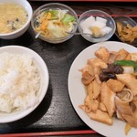 Keigen - 揚げ豆腐五目煮込み定食