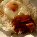 菜食健味 百屋 - チキンカレー目玉焼きトッピング