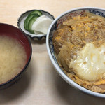 玉家 - カツ丼￥８００