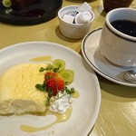 カルモ 小皿イタリアン&生パスタ - なめらかチーズプリン