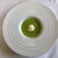 プリミ・バチ - グリーンピースのスープ　マスカルポーネと