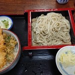 Soba Dokoro Hanata Ni - 