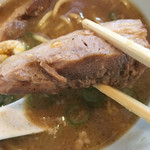 らーめん 三福 - 濃厚特製の極厚チャーシュー②