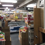 Zafar Trading INTERNATIONAL HALAL FOODS STORE - 店内