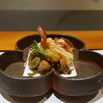 日本料理 幸庵 - 活き車海老湯葉巻き揚げ、こごみ、たらの芽、蕗の薹の揚物