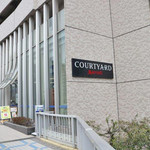 駅から直結の通路（２Ｆ）