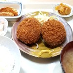 べにづる - メンチカツ定食：750円