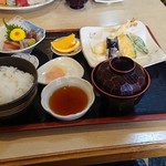 三福 - 天麩羅定食750円