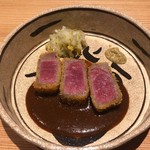 肉屋 雪月花 NAGOYA - 松阪牛シャトーブリアンのカツに八丁味噌とデミグラスソースとウスターソースを加えたソース 白菜のシュークルート