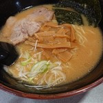 白熊ラーメン - ミソラーメン650円