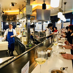 赤白 - 店内の様子