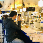 赤白 - 店内の様子