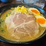 久留米ラーメン 三代目よかろうもん - 