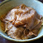 陶園 - 近江牛の肉丼、凄いお肉でした