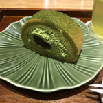和カフェ Tsumugi - 限定の、お抹茶ロールケーキ♪