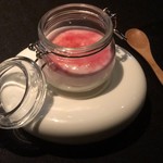 iCas storia - 甘酒ショートケーキ。罪悪感ゼロスイーツ。マスカルポーネチーズと甘酒のタッグがやばいです。