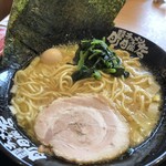 家系ラーメン 町田商店 - 