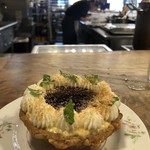 THE PIG AND THE LADY - 