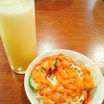 SHIVAJIIndianrestaurant & Bar  - ドロっとしたドレッシングが美味しい