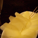 Matsuyamachi Baru Paso - 味はエダムチーズに似てて、クセの無いチーズです。
