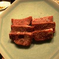 食道園 北新地店 - 食道園厚切りタン