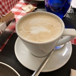 Tosca Cafe Bistrot - カプチーノ