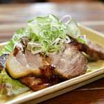 遠州屋 - 自家製 焼豚@税込600円：別角度で。