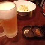 炭火焼肉 白山 - ビールとタレとお通し