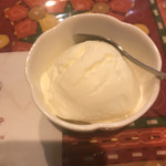 スビ・マハル - お子様セットのデザート