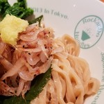 麺屋 六感堂 - 花便り（桜えびと桜のつけ蕎麦）