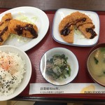 港北食堂 - 三品定食（ミックスフライにアレンジ）