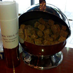 オーボンヴュータン 尾山台店 - ユーモラスなシュガーポット