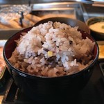 Nijiiro Biyori - 十六穀米 大盛り無料