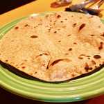 Spice&Dining KALA - チャパティの千切り方教えてもらったけど何故か小指が立つｗｗ