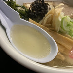 らー麺　Do・Ni・Bo - スープの感じ〜