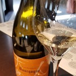 日本料理 TOBIUME - お酒⑮ルー・デュモン ・ブルゴーニュ・ピノ・ノワール(フランス・醸造家は仲田晃司氏)