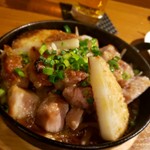 欧風酒場テラコバール - 豚肩ロースの熱々トンテキ