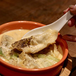 餃子とスパークリング バブルス - 炊き餃子