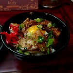 璃王 - チャー玉丼 680円