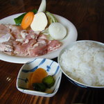 やまの囲炉 - 地鶏の七輪焼き定食(1575円)