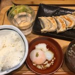 肉汁餃子のダンダダン - 